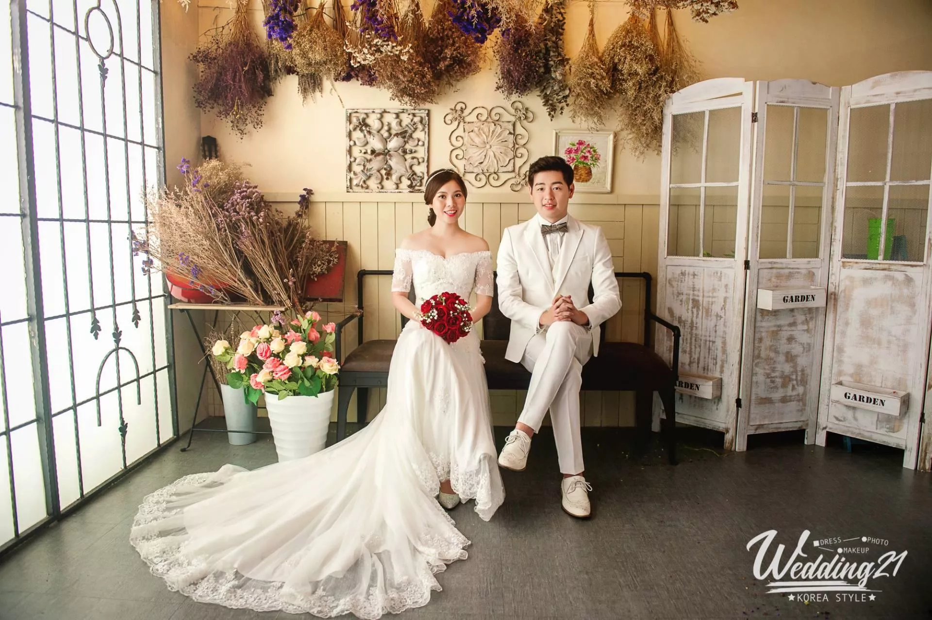 青芳-婚紗攝影照手工婚紗禮服出租婚紗攝影照-婚紗攝影照-桃園婚紗攝影照W21禮服出租婚紗包套桃園推薦婚紗店新娘秘書新秘新密閨蜜寫真照全家福照桃園韓國韓式婚紗桃園CP值高的婚紗桃園自助婚紗美式婚紗雜誌婚紗電影婚紗25-芳-婚紗攝影照(5號攝影師)