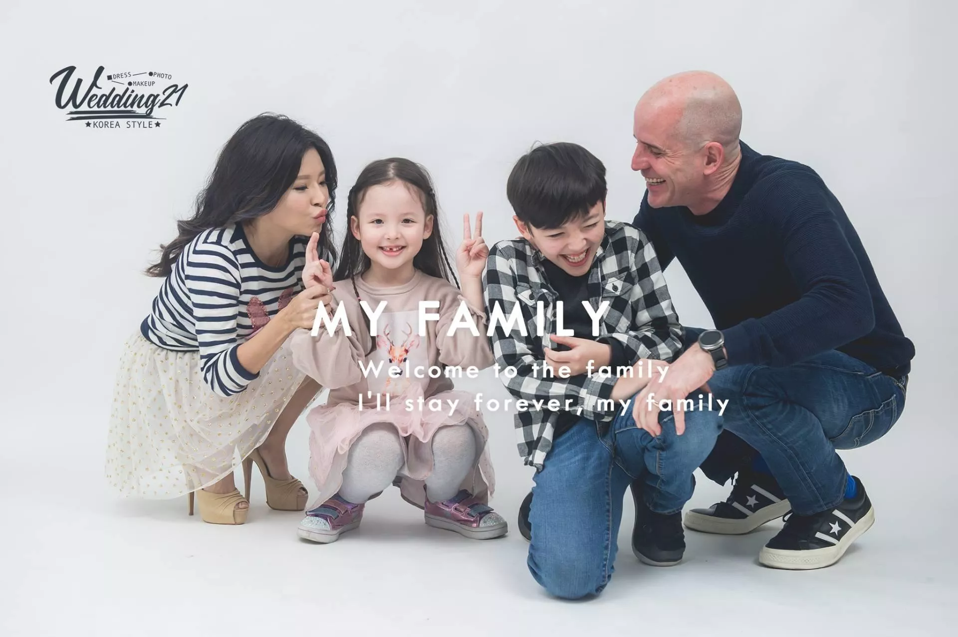李愛綺-全家福婚紗攝影照手工婚紗禮服出租婚紗攝影照-婚紗攝影照-桃園婚紗攝影照W21禮服出租婚紗包套桃園推薦婚紗店新娘秘書新秘新密閨蜜寫真照全家福照桃園韓國韓式婚紗桃園CP值高的婚紗桃園自助婚紗美式婚紗雜誌婚紗電影婚紗50-李愛綺-全家福攝影照(5號攝影師)