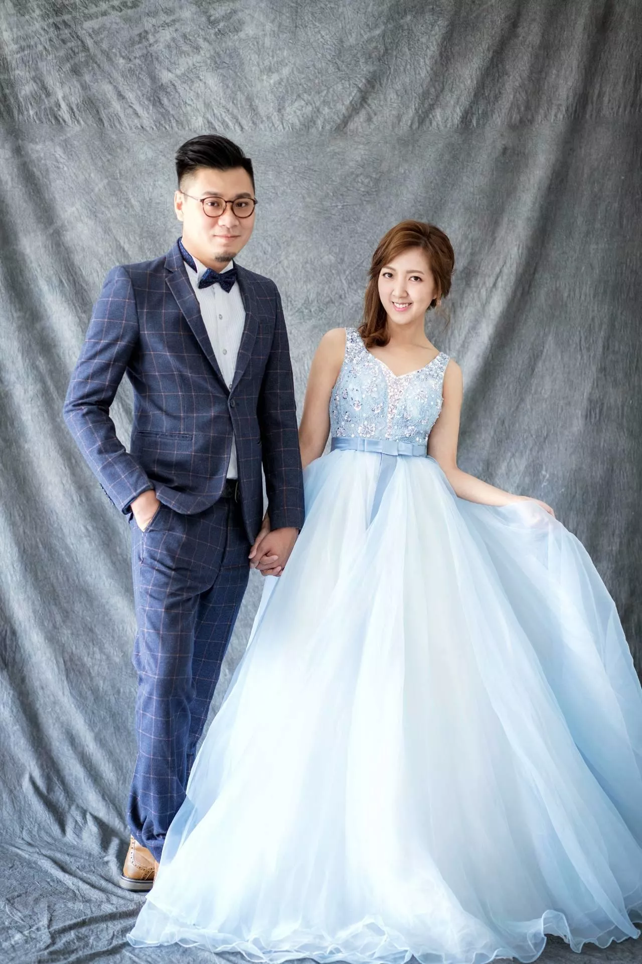 毓-全家福照-婚紗攝影照-婚紗攝影照手工婚紗禮服出租婚紗攝影照-婚紗攝影照-桃園婚紗攝影照W21禮服出租婚紗包套桃園推薦婚紗店新娘秘書新秘新密閨蜜寫真照全家福照桃園韓國韓式婚紗桃園CP值高的婚紗桃園自助婚紗美式婚紗雜誌婚紗電影婚紗65-毓-全家福照(1號攝影師)