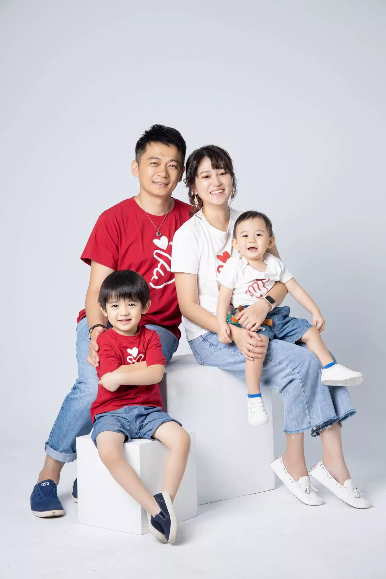 B13A5560放大照Ｂa-婷-全家福照(5號攝影師)