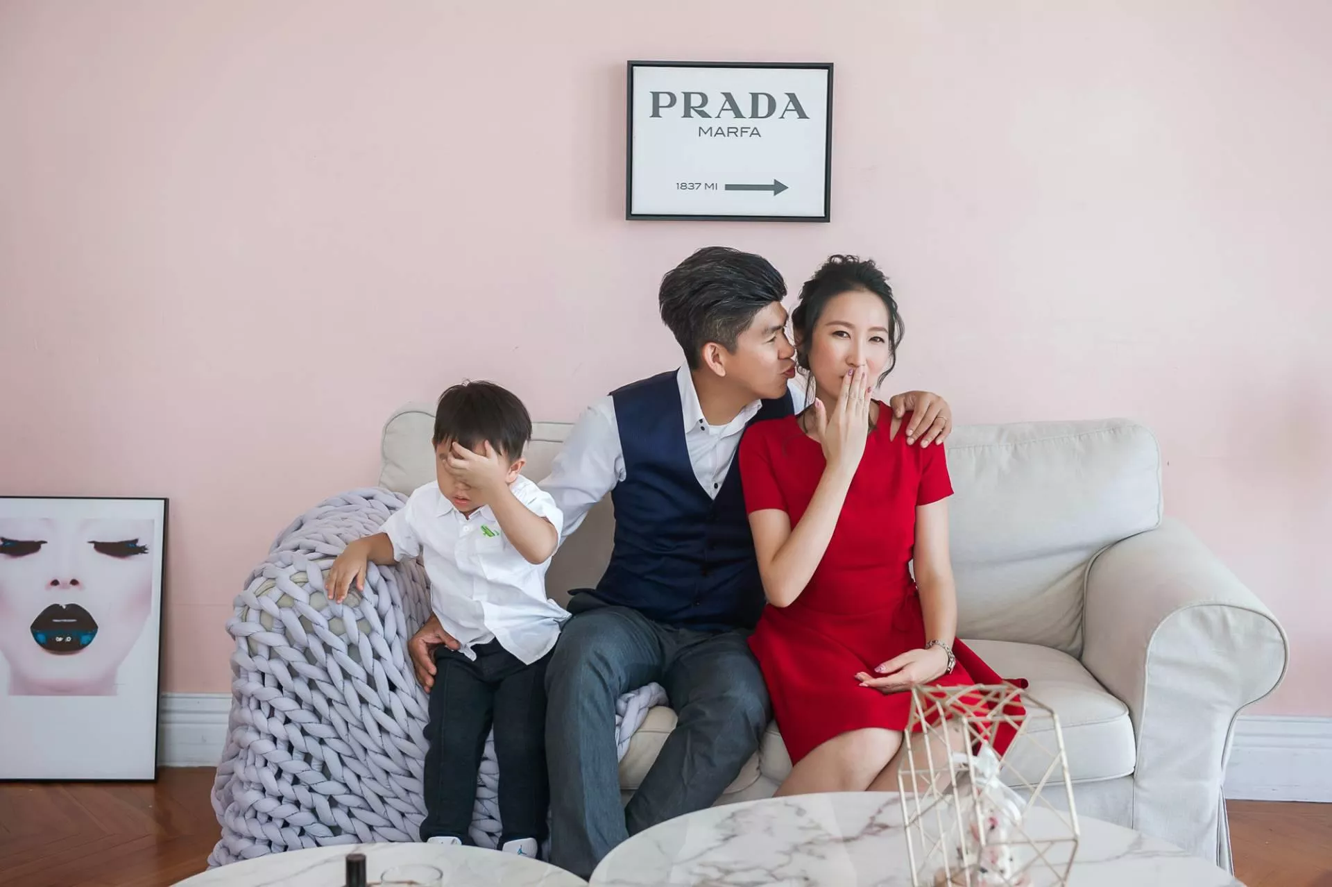 玫君-全家福婚紗攝影照-婚紗攝影照手工婚紗禮服出租婚紗攝影照-婚紗攝影照-桃園婚紗攝影照W21禮服出租婚紗包套桃園推薦婚紗店新娘秘書新秘新密閨蜜寫真照全家福照桃園韓國韓式婚紗桃園CP值高的婚紗桃園自助婚紗美式婚紗雜誌婚紗電影婚紗21-君-全家福照(5號攝影師)