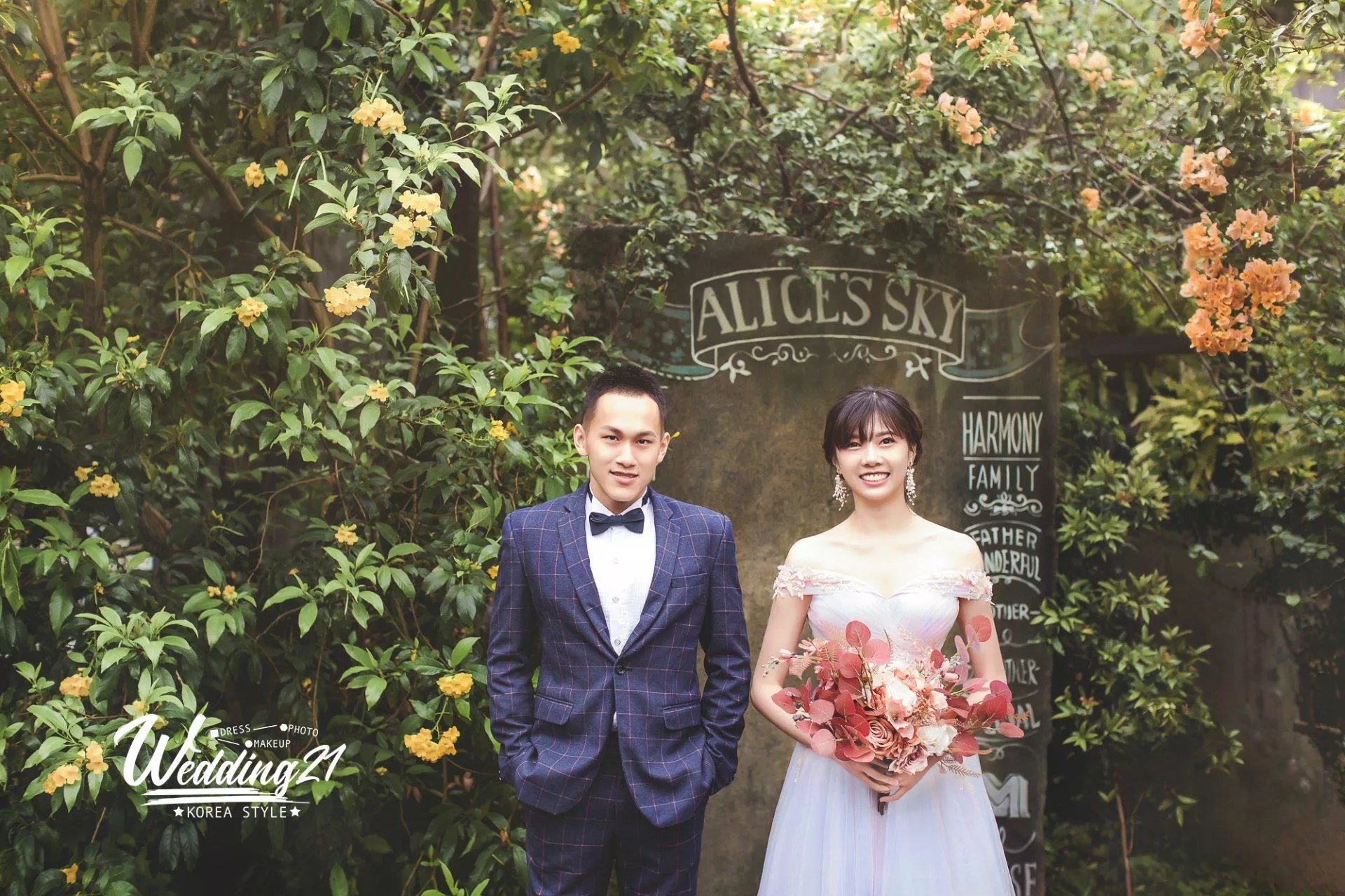 瑜宣-婚紗攝影照-婚紗攝影照手工婚紗禮服出租婚紗攝影照-婚紗攝影照-桃園婚紗攝影照W21禮服出租婚紗包套桃園推薦婚紗店新娘秘書新秘新密閨蜜寫真照全家福照桃園韓國韓式婚紗桃園CP值高的婚紗桃園自助婚紗美式婚紗雜誌婚紗電影婚紗5-宣-婚紗攝影照(6號攝影師)