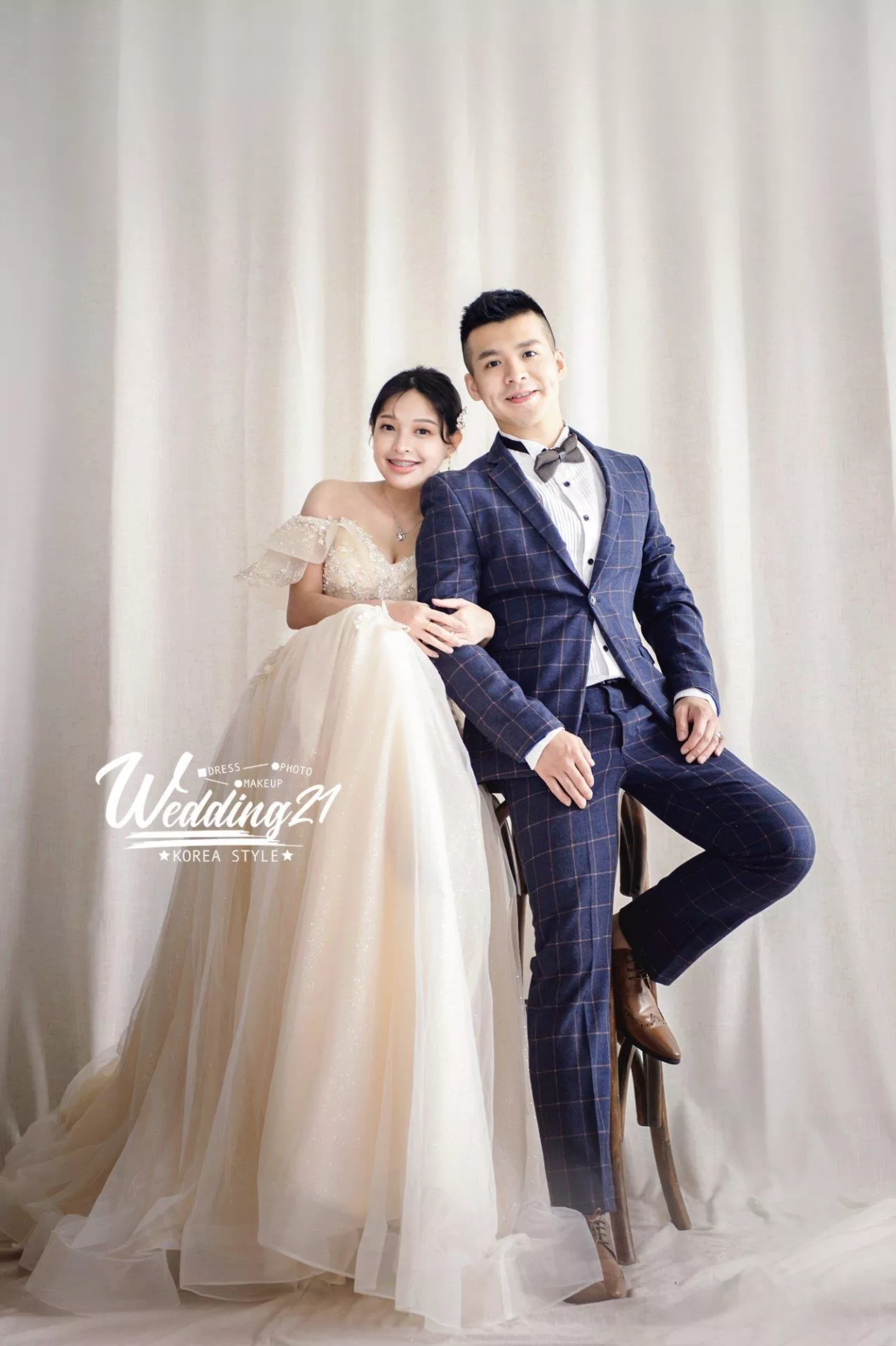 wedding21韓式婚紗-全家福照-婚紗攝影照-婚紗攝影照手工婚紗禮服出租短髮新娘婚紗攝影照-婚紗攝影照-桃園婚紗攝影照W21禮服出租婚紗包套桃園推薦婚紗店新娘秘書新秘新密閨蜜寫真照全家福照桃園韓國韓式婚紗桃園CP值高的婚紗桃園自助婚紗美式婚紗雜誌婚紗電影婚紗7-羽-全家福寫真攝影照(1號攝影師)