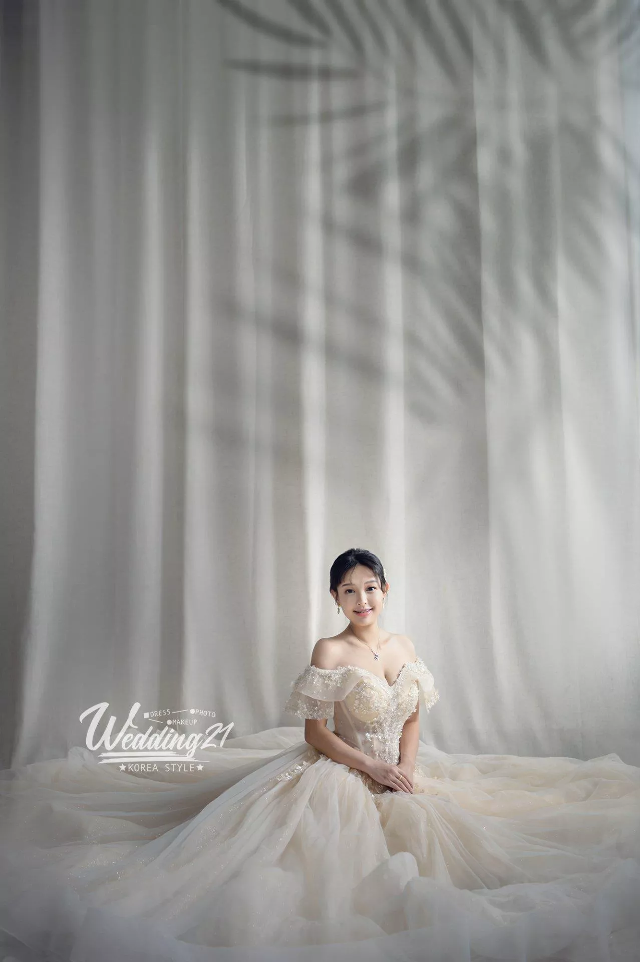 wedding21韓式婚紗-全家福照-婚紗攝影照-婚紗攝影照手工婚紗禮服出租短髮新娘婚紗攝影照-婚紗攝影照-桃園婚紗攝影照W21禮服出租婚紗包套桃園推薦婚紗店新娘秘書新秘新密閨蜜寫真照全家福照桃園韓國韓式婚紗桃園CP值高的婚紗桃園自助婚紗美式婚紗雜誌婚紗電影婚紗9-羽-全家福寫真攝影照(1號攝影師)