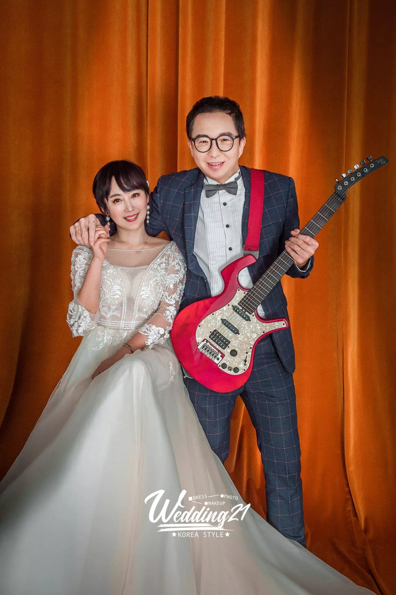 陳立芹鄧廣福幸福電台wedding21韓式婚紗-C-婚紗攝影照-婚紗攝影照手工婚紗禮服出租短髮新娘婚紗攝影照-婚紗攝影照-桃園婚紗攝影照W21禮服出租婚紗包套桃園推薦婚紗店新娘秘書新秘新密閨蜜寫真照全家福照桃園韓國韓式婚紗桃園CP值高的婚紗桃園自助婚紗美式婚紗雜誌婚紗電影婚紗21-陳立芹鄧廣福幸福電台-全家福照(5號攝影師)
