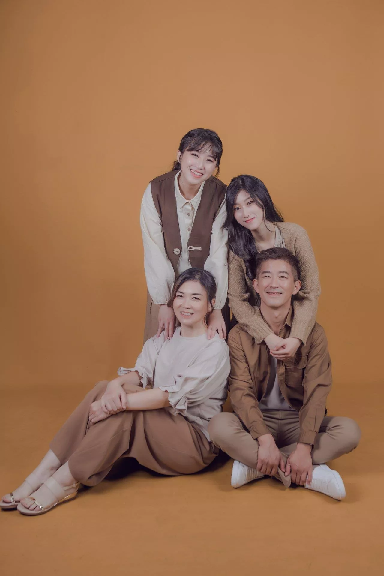 婕寧-婚紗攝影照-桃園婚紗攝影照W21禮服出租婚紗包套桃園推薦婚紗店新娘秘書新秘新密閨蜜寫真照全家福照桃園韓國韓式婚紗桃園CP值高的婚紗桃園自助婚紗美式婚紗雜誌婚紗電影婚紗26-寧-全家福照(5號攝影師)
