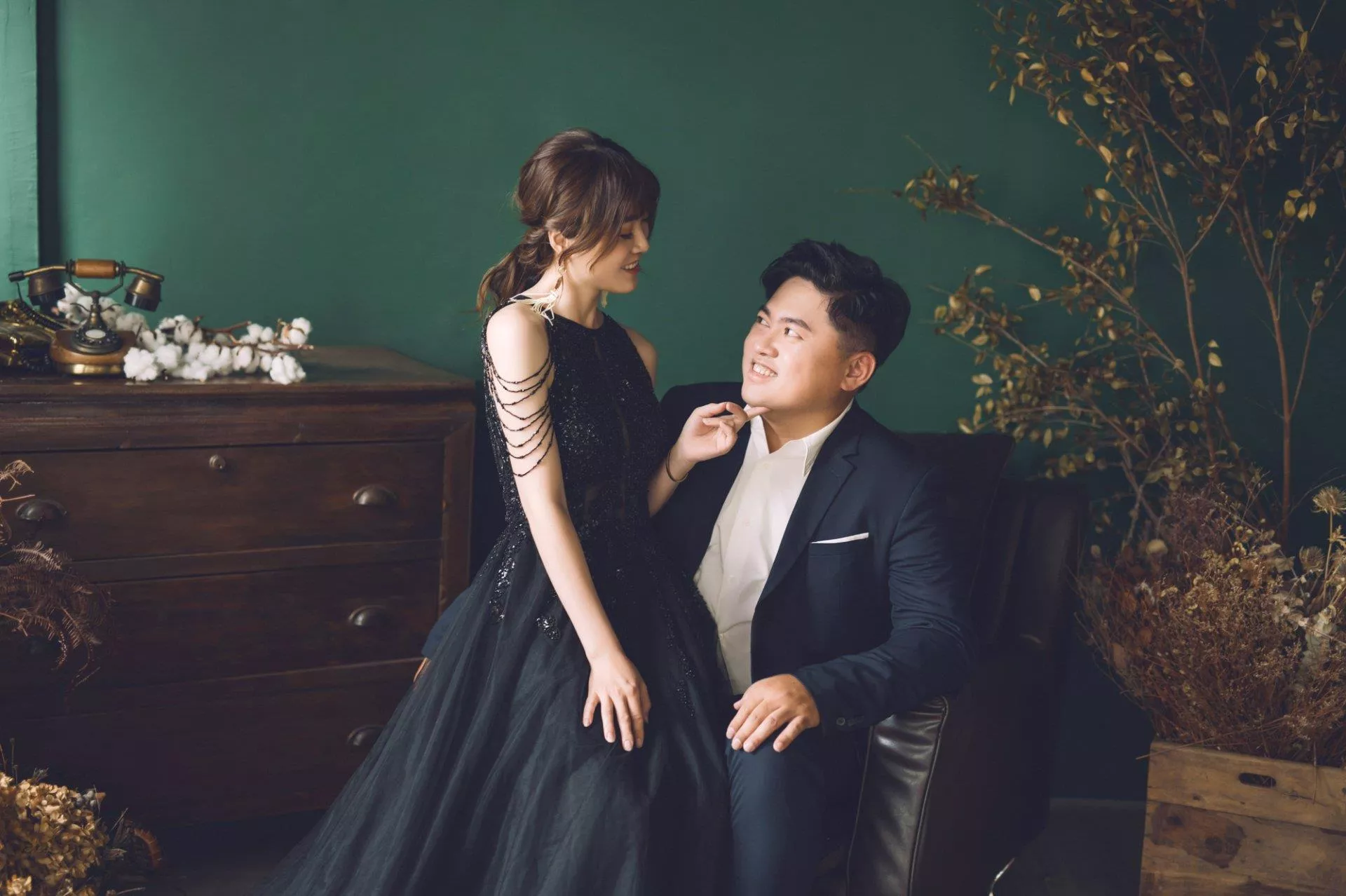 家瑜-婚紗攝影照-桃園婚紗攝影照W21禮服出租婚紗包套桃園推薦婚紗店新娘秘書新秘新密閨蜜寫真照全家福照桃園韓國韓式婚紗桃園CP值高的婚紗桃園自助婚紗美式婚紗雜誌婚紗電影婚紗2-瑜-全家福照(8號攝影師)