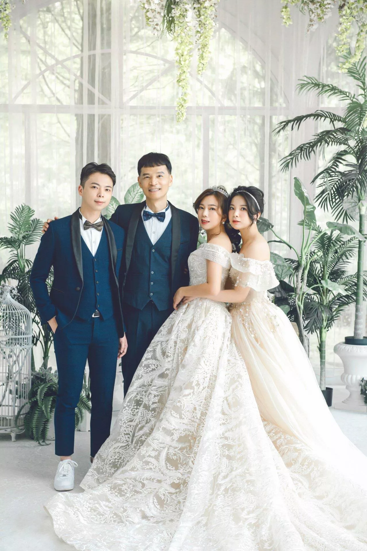 慧雯-婚紗攝影照-桃園婚紗攝影照W21禮服出租婚紗包套桃園推薦婚紗店新娘秘書新秘新密閨蜜寫真照全家福照桃園韓國韓式婚紗桃園CP值高的婚紗桃園自助婚紗美式婚紗雜誌婚紗電影婚紗2-雯-全家福照(5號攝影師)