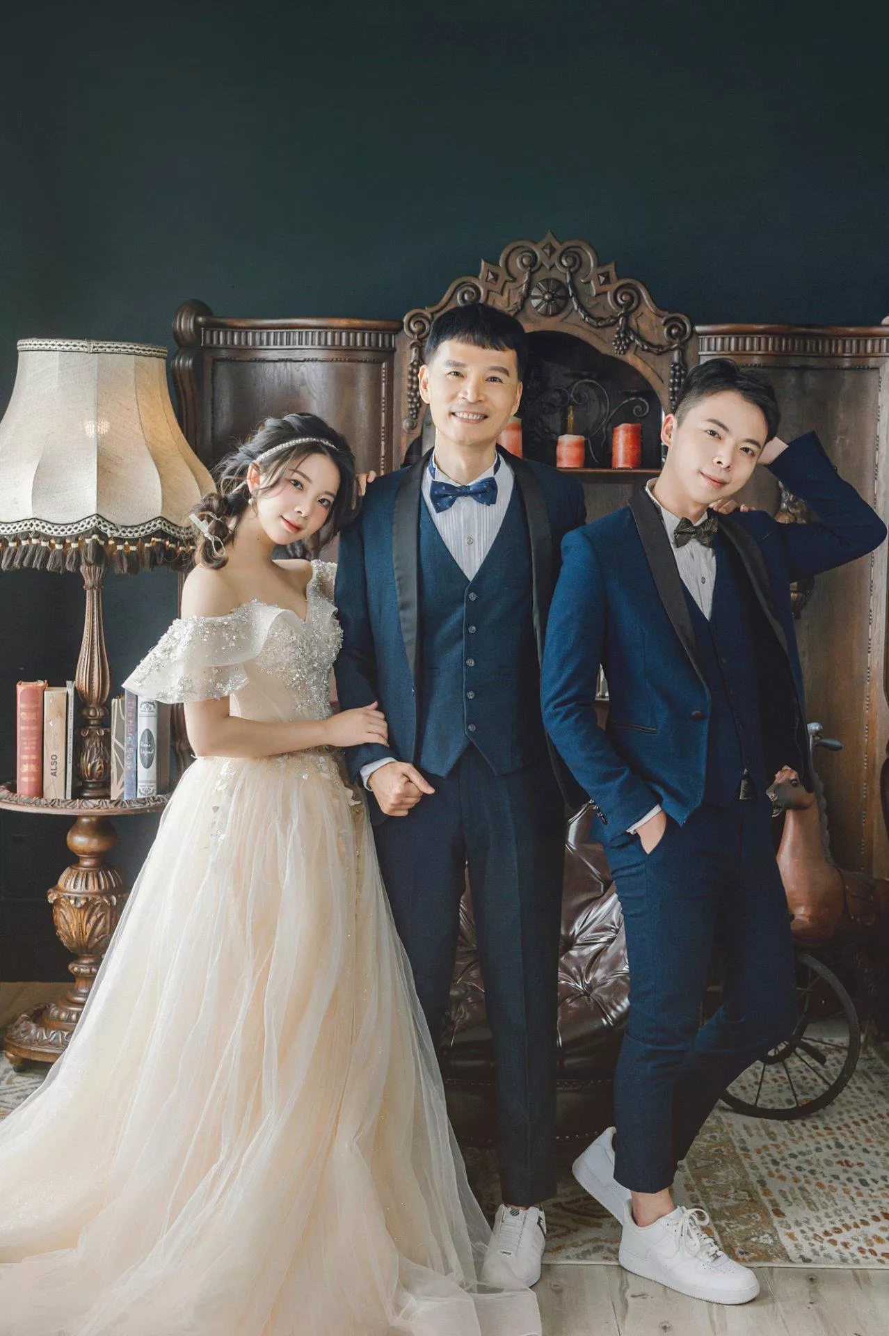 慧雯-婚紗攝影照-桃園婚紗攝影照W21禮服出租婚紗包套桃園推薦婚紗店新娘秘書新秘新密閨蜜寫真照全家福照桃園韓國韓式婚紗桃園CP值高的婚紗桃園自助婚紗美式婚紗雜誌婚紗電影婚紗11-雯-全家福照(5號攝影師)