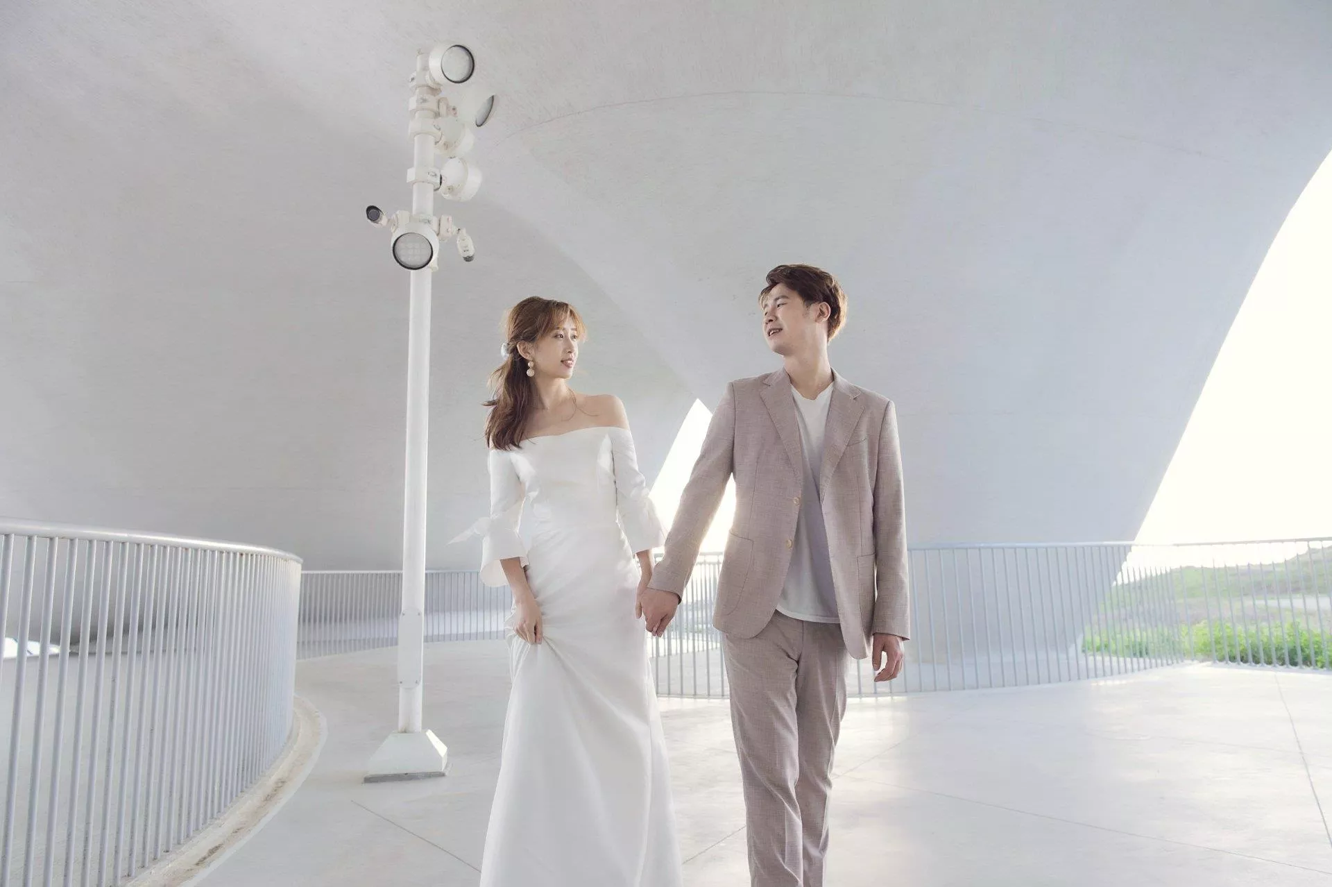 欣碩＆岱樺-婚紗攝影照-婚紗攝影照手工婚紗禮服出租婚紗攝影照-婚紗攝影照-桃園婚紗攝影照W21禮服出租婚紗包套桃園推薦婚紗店新娘秘書新秘新密閨蜜寫真照全家福照桃園韓國韓式婚紗桃園CP值高的婚紗桃園自助婚紗美式婚紗雜誌婚紗電影婚紗21-樺-婚紗攝影照(1號攝影師)