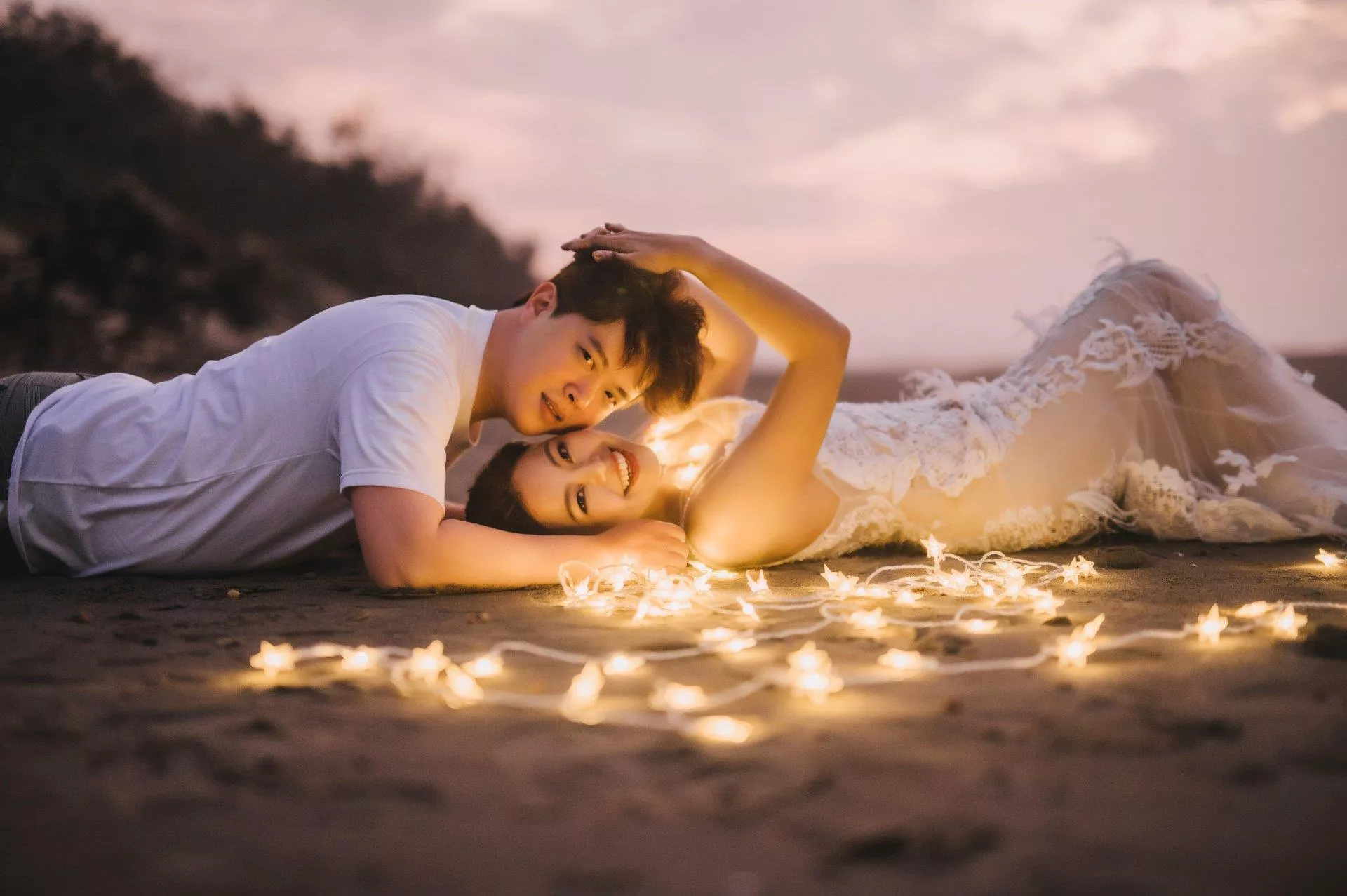 丁平＆秀紋-婚紗攝影照-婚紗攝影照手工婚紗禮服出租婚紗攝影照-婚紗攝影照-桃園婚紗攝影照W21禮服出租婚紗包套桃園推薦婚紗店新娘秘書新秘新密閨蜜寫真照全家福照桃園韓國韓式婚紗桃園CP值高的婚紗桃園自助婚紗美式婚紗雜誌婚紗電影婚紗30-紋-婚紗攝影照(8號攝影師)