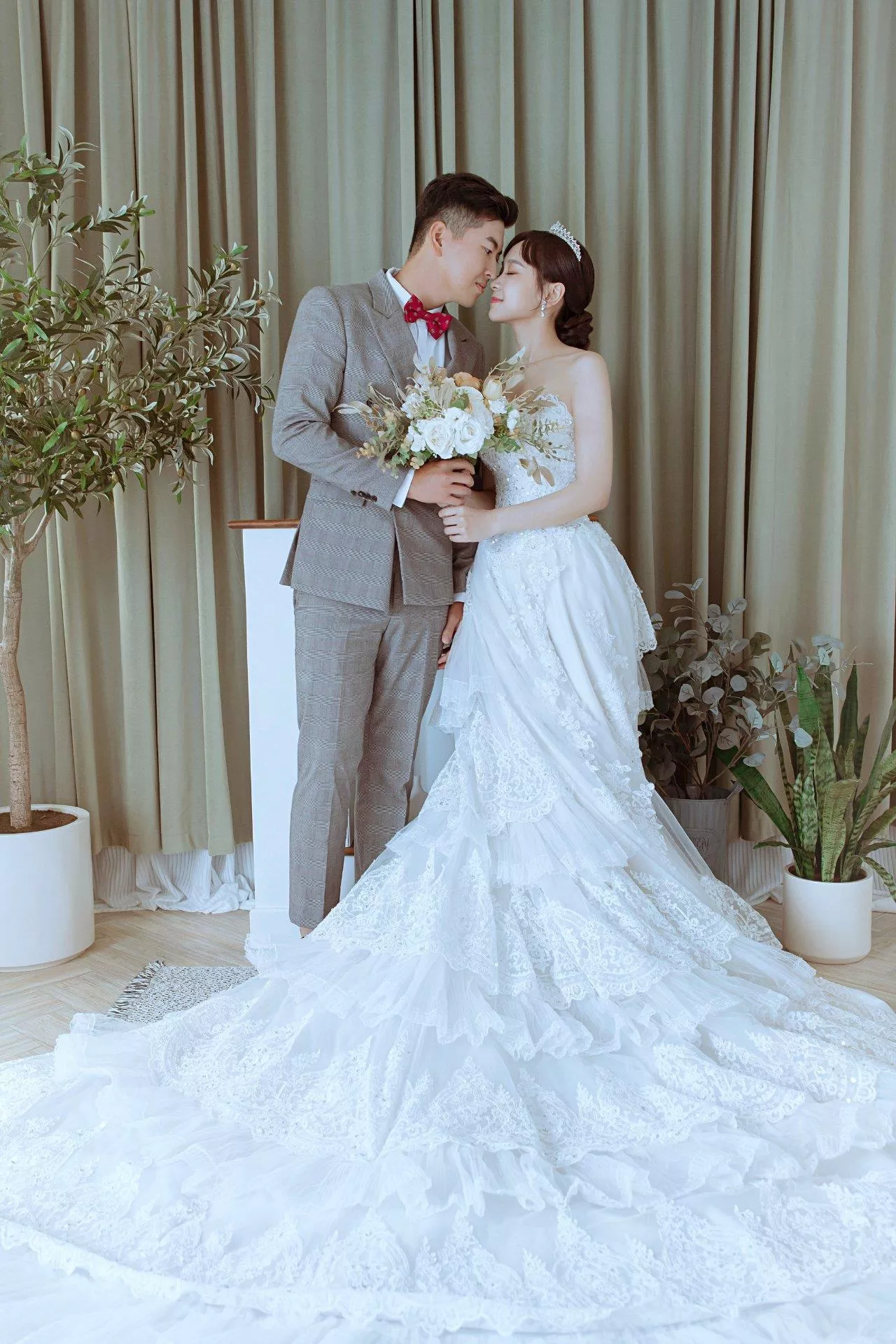 冠緯＆語婕-婚紗攝影照-婚紗攝影照手工婚紗禮服出租婚紗攝影照-婚紗攝影照-桃園婚紗攝影照W21禮服出租婚紗包套桃園推薦婚紗店新娘秘書新秘新密閨蜜寫真照全家福照桃園韓國韓式婚紗桃園CP值高的婚紗桃園自助婚紗美式婚紗雜誌婚紗電影婚紗17-婕-婚紗攝影照(2號攝影師)