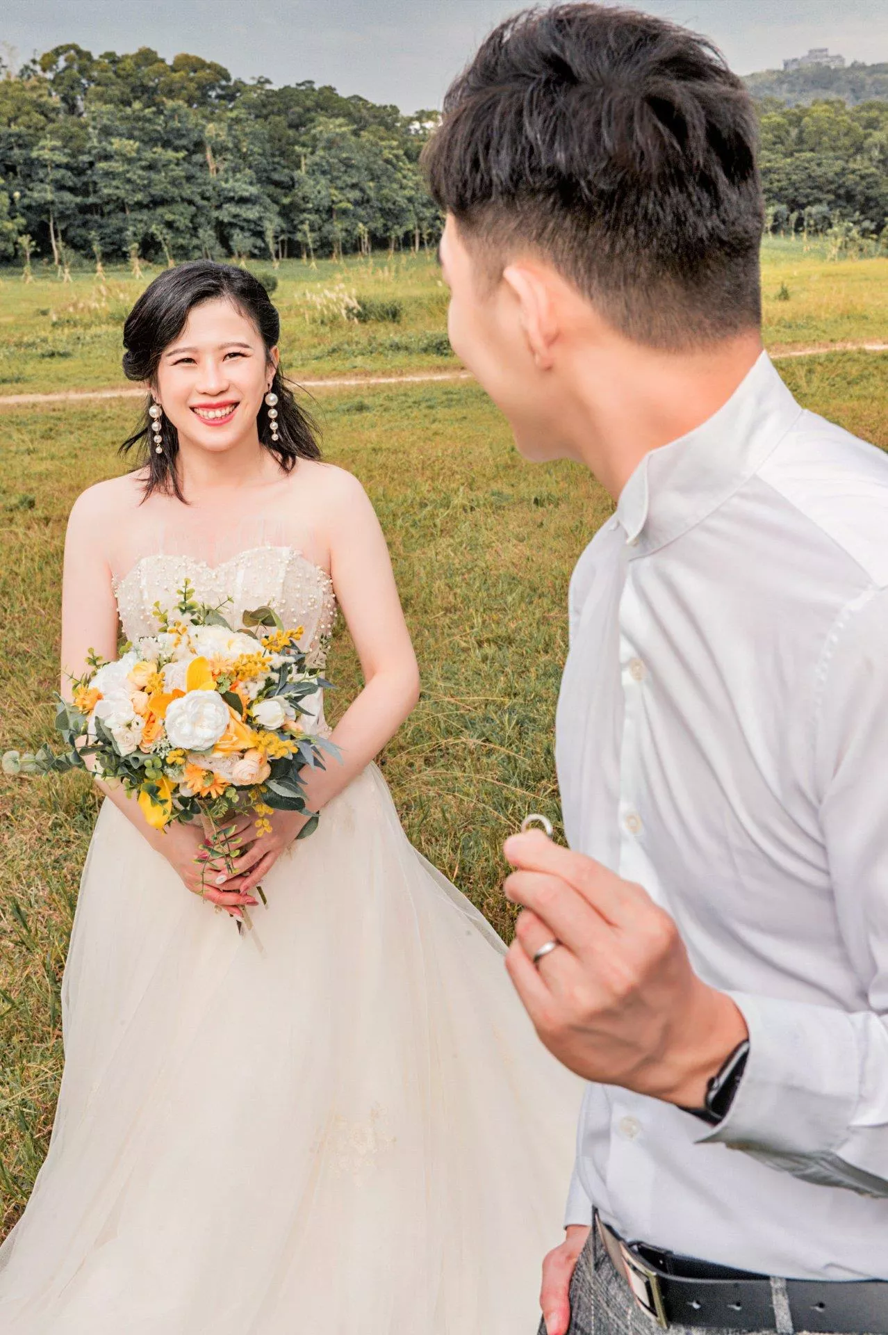 烱銘＆玲芳-婚紗攝影照-婚紗攝影照手工婚紗禮服出租婚紗攝影照-婚紗攝影照-桃園婚紗攝影照W21禮服出租婚紗包套桃園推薦婚紗店新娘秘書新秘新密閨蜜寫真照全家福照桃園韓國韓式婚紗桃園CP值高的婚紗桃園自助婚紗美式婚紗雜誌婚紗電影婚紗16-芳-婚紗攝影照(5號攝影師)
