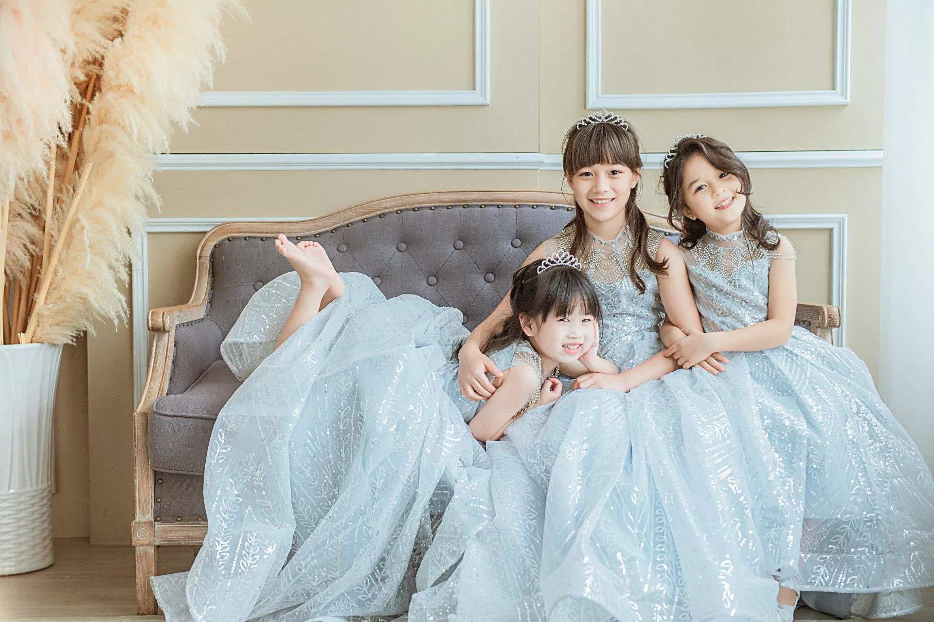 怡珍-婚紗攝影照-婚紗攝影照手工婚紗禮服出租婚紗攝影照-婚紗攝影照-桃園婚紗攝影照W21禮服出租婚紗包套桃園推薦婚紗店新娘秘書新秘新密閨蜜寫真照全家福照桃園韓國韓式婚紗桃園CP值高的婚紗桃園自助婚紗美式婚紗雜誌婚紗電影婚紗9-珍-全家福照(5號攝影師)