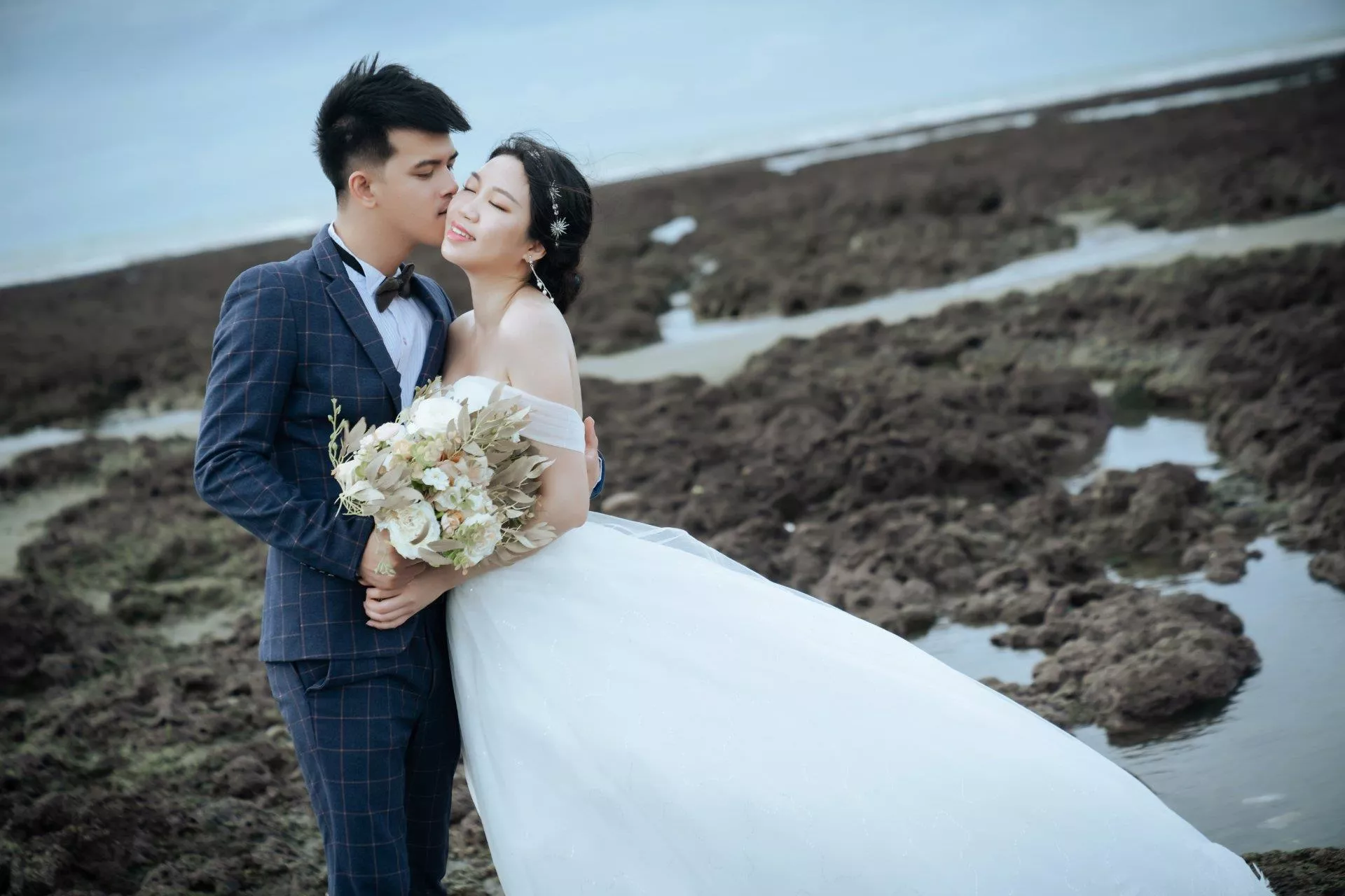 建融&凱吟-婚紗攝影照-婚紗攝影照手工婚紗禮服出租婚紗攝影照-婚紗攝影照-桃園婚紗攝影照W21禮服出租婚紗包套桃園推薦婚紗店新娘秘書新秘新密閨蜜寫真照全家福照桃園韓國韓式婚紗桃園CP值高的婚紗桃園自助婚紗美式婚紗雜誌婚紗電影婚紗39-吟-婚紗攝影照(10號攝影師)