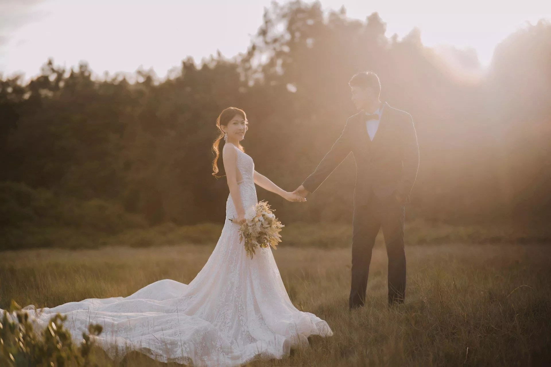 懷緯＆以佳-婚紗攝影照-婚紗攝影照手工婚紗禮服出租婚紗攝影照-婚紗攝影照-桃園婚紗攝影照W21禮服出租婚紗包套桃園推薦婚紗店新娘秘書新秘新密閨蜜寫真照全家福照桃園韓國韓式婚紗桃園CP值高的婚紗桃園自助婚紗美式婚紗雜誌婚紗電影婚紗22-佳-婚紗攝影照(8號攝影師)