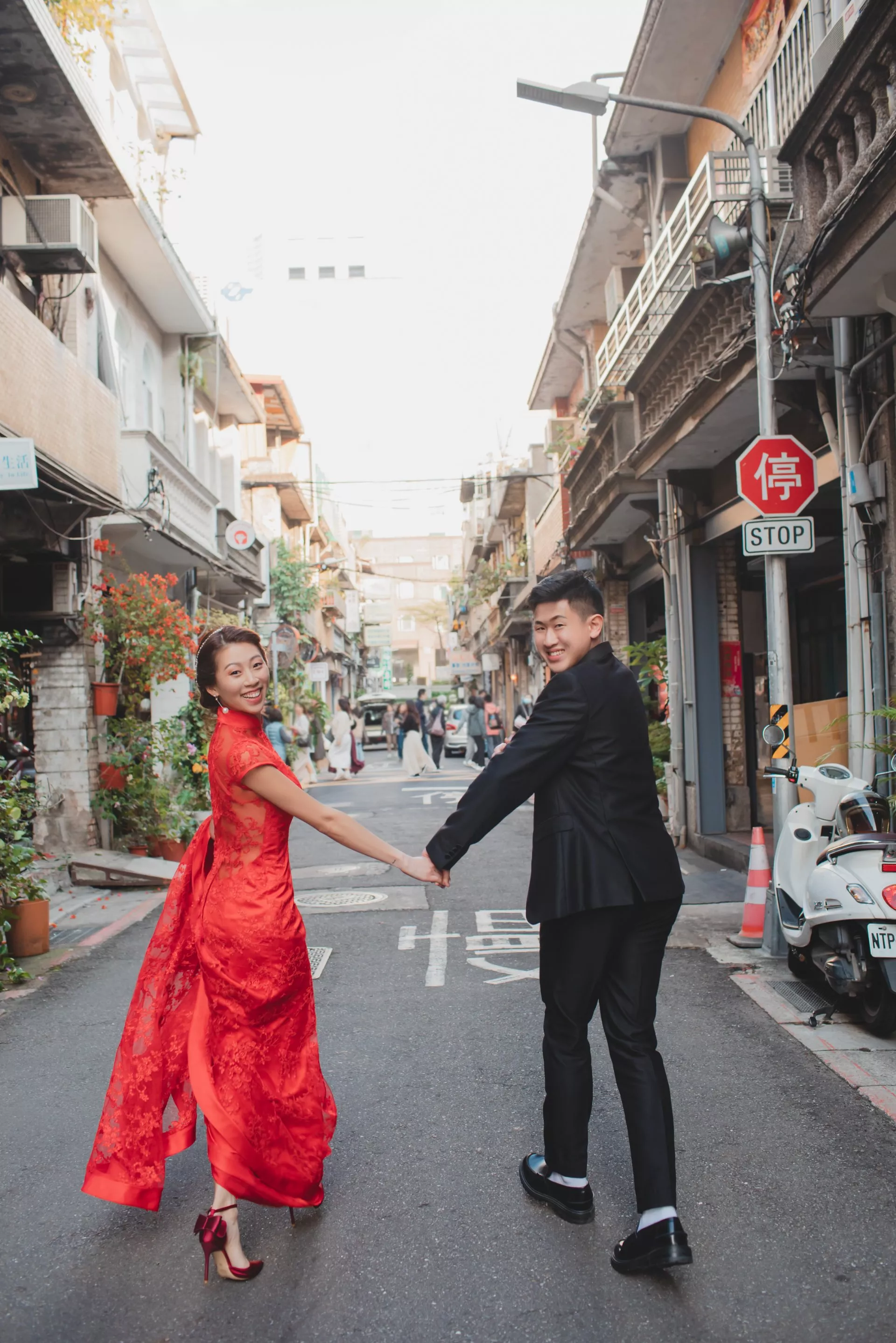 婚紗攝影照-桃園婚紗攝影照W21禮服出租婚紗包套桃園推薦婚紗店新娘秘書新秘新密閨蜜寫真照全家福照桃園韓國韓式婚紗桃園CP值高的婚紗桃園自助婚紗美式婚紗雜誌婚紗電影婚紗19-Ivan-婚紗攝影照(6號攝影師)