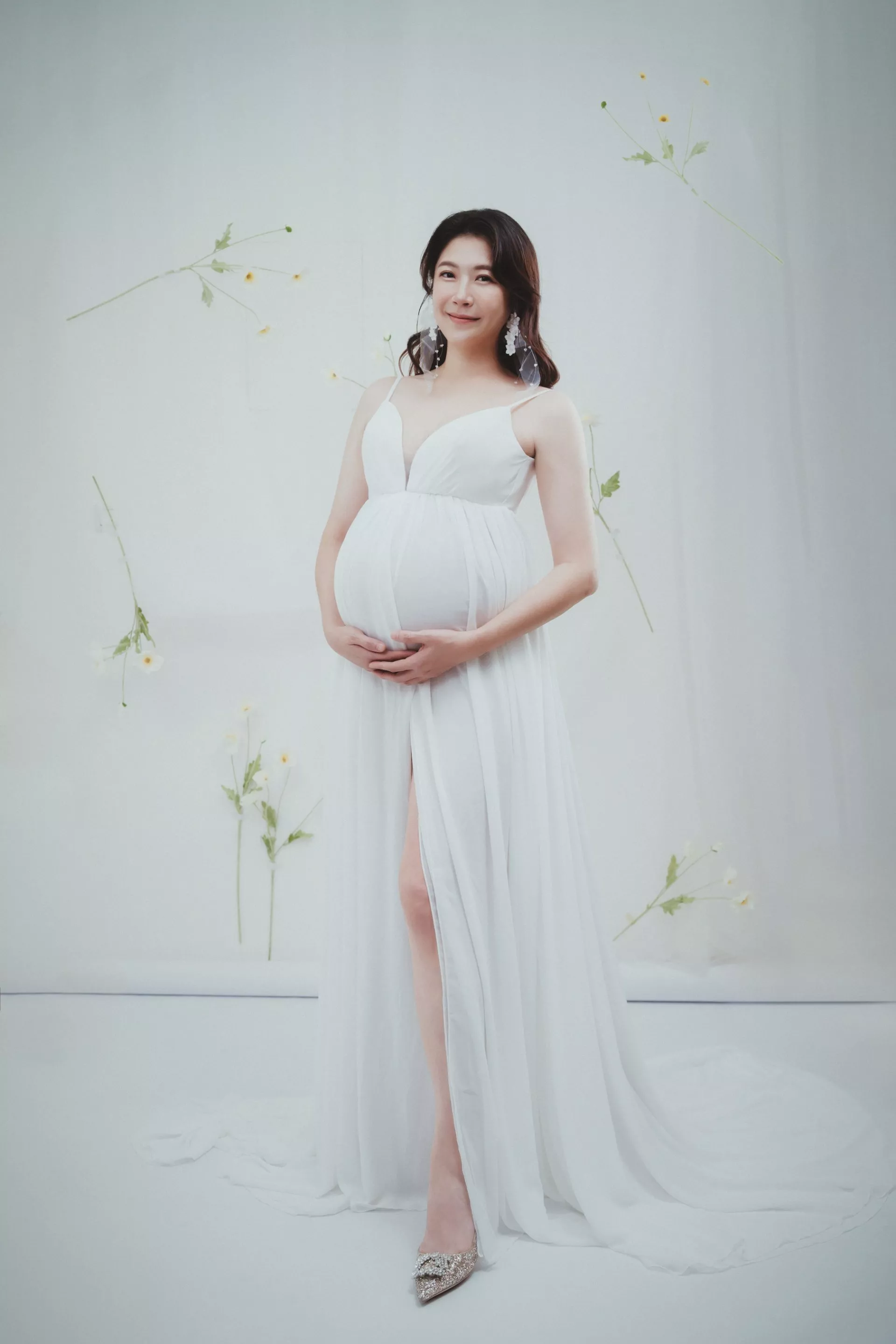 鄭亦真孕婦寫真-7-中天主播鄭亦真-孕婦寫真