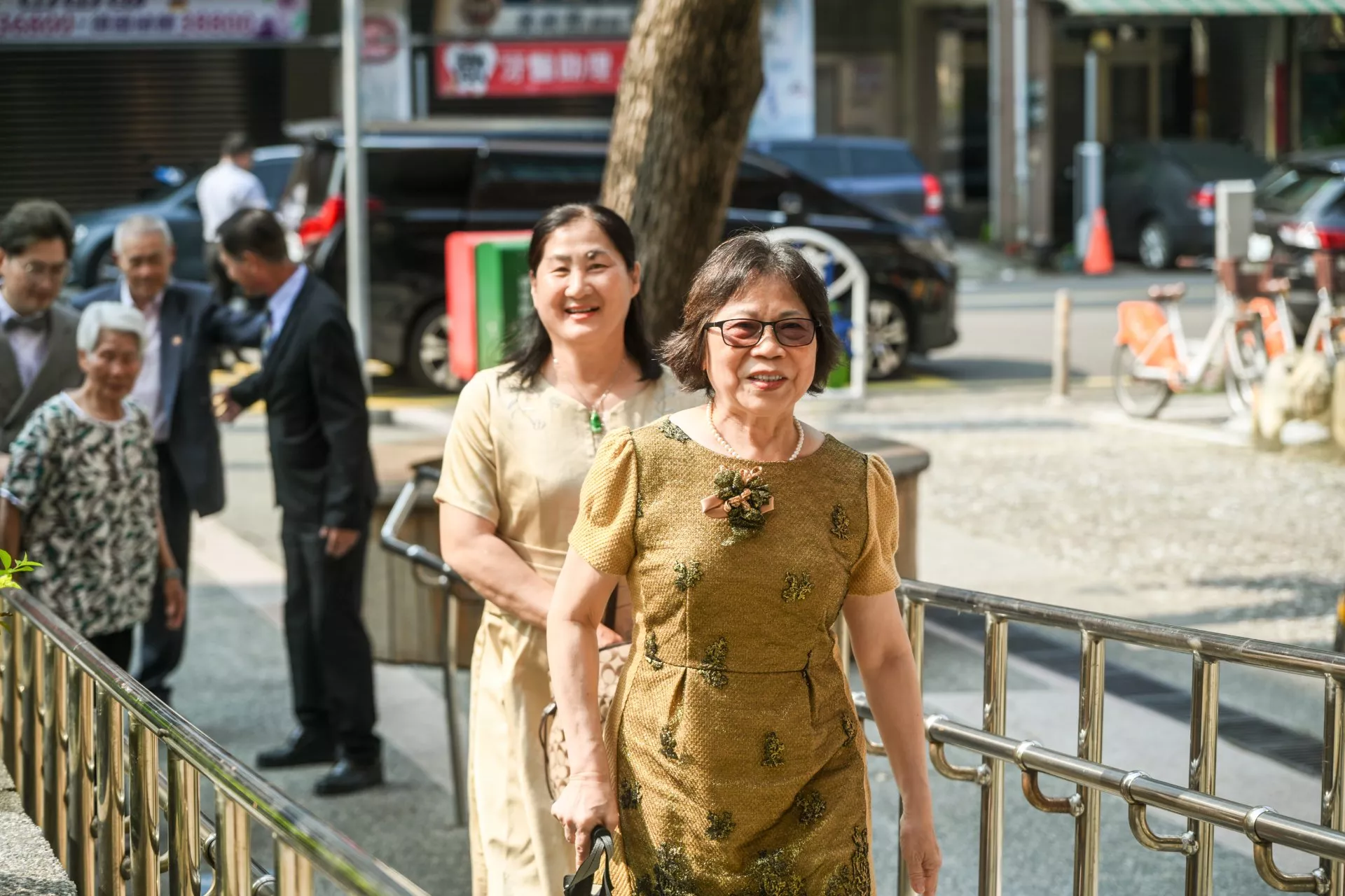 婚紗攝影照-登記婚紗照桃園婚紗攝影照W21禮服出租婚紗包套桃園推薦婚紗店新娘秘書新秘新密閨蜜寫真照全家福照桃園韓國韓式婚紗桃園CP值高的婚紗桃園自助婚紗美式婚紗雜誌婚紗電影婚紗2-侑萱-登記婚紗