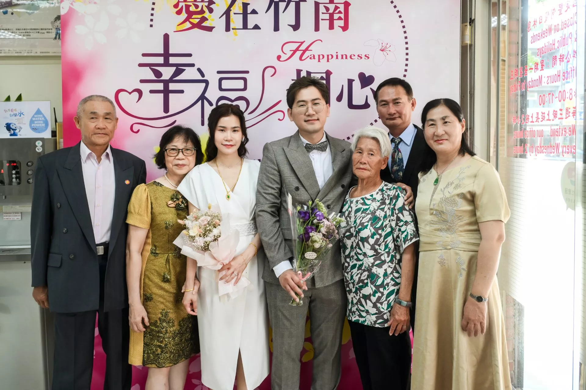 婚紗攝影照-登記婚紗照桃園婚紗攝影照W21禮服出租婚紗包套桃園推薦婚紗店新娘秘書新秘新密閨蜜寫真照全家福照桃園韓國韓式婚紗桃園CP值高的婚紗桃園自助婚紗美式婚紗雜誌婚紗電影婚紗10-侑萱-登記婚紗